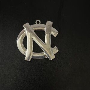 North Carolina Tarheels silver necklace pendant! Great for Tarheel fans! College